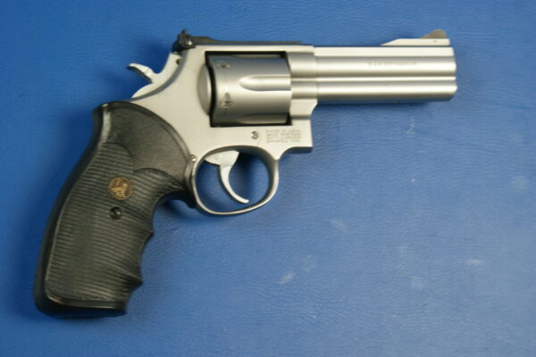 L523_Smith_&_Wesson_686_.357Mag