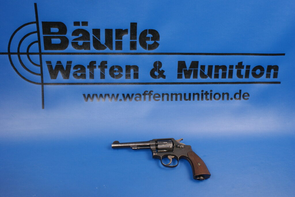 L194_Smith__Wesson_Military_and_Police_.38SW